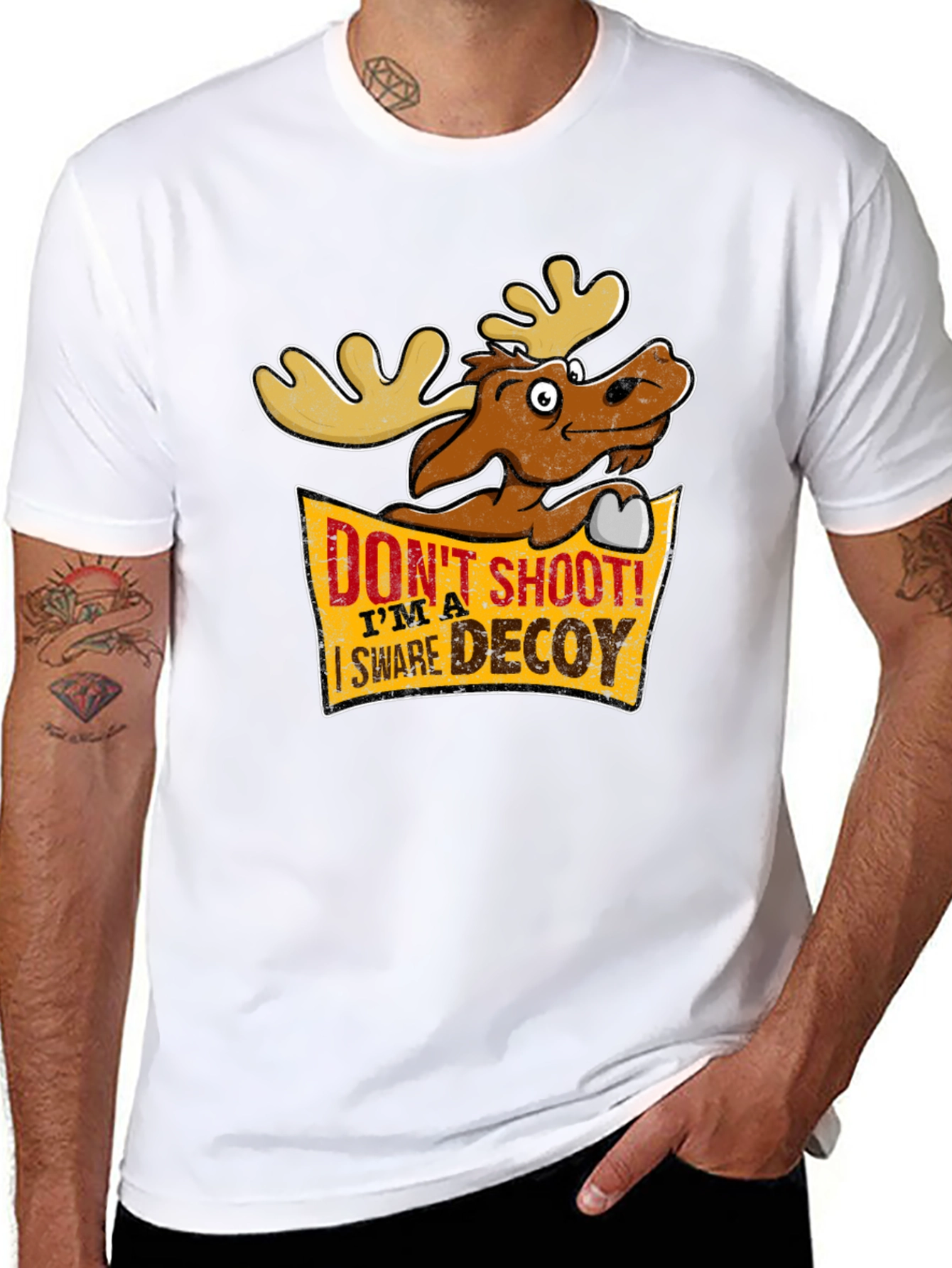 Dont Shoot! Im a Swear Decoy - Moose T-Shirt