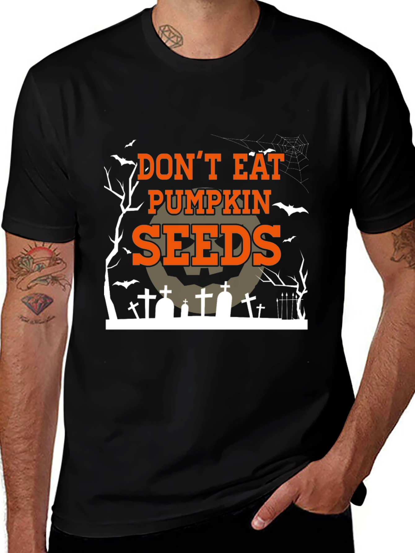 Halloween T-Shirt: Dont Eat Pumpkin Seeds