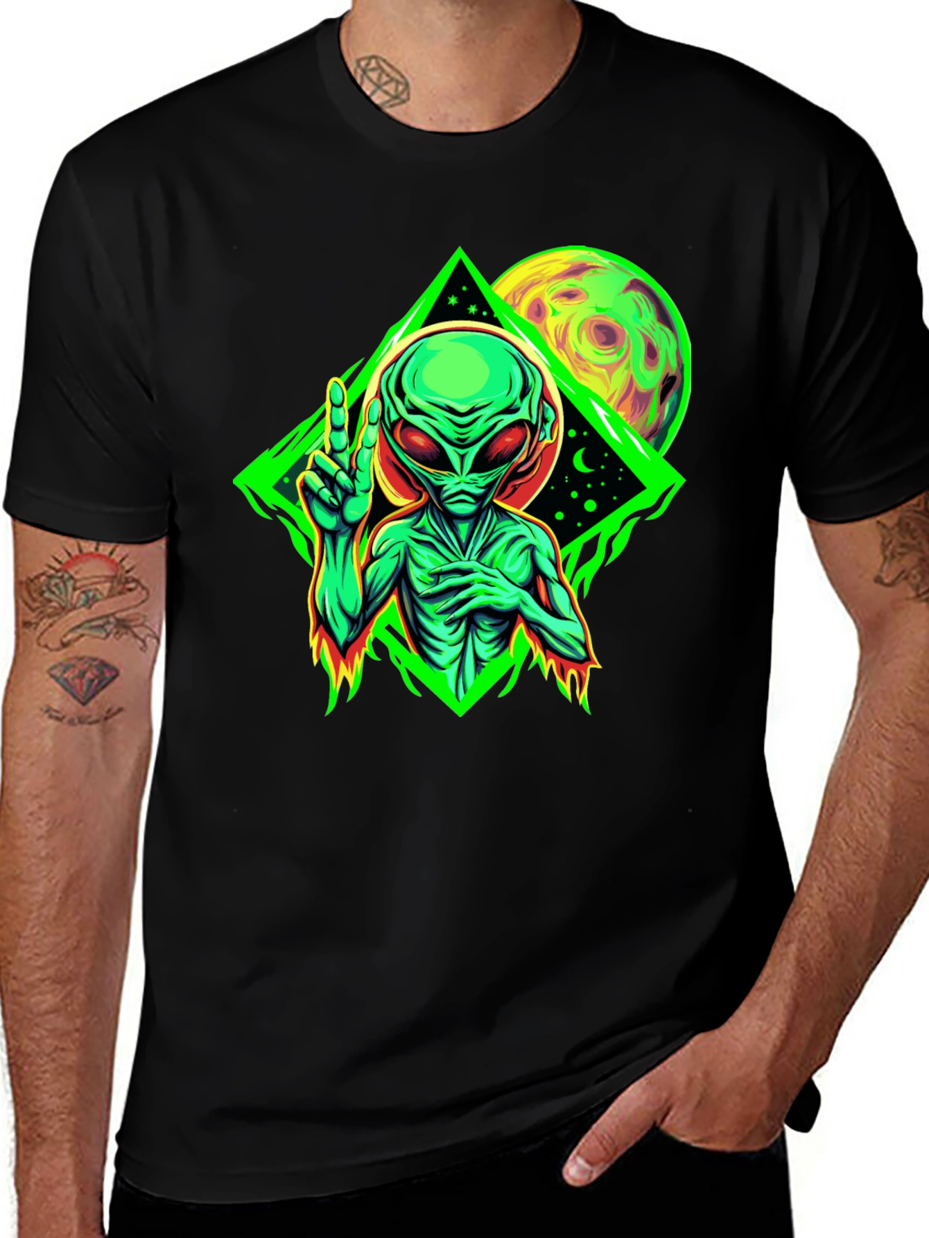 Alien Graphic Black T-Shirt - Glow in the Dark