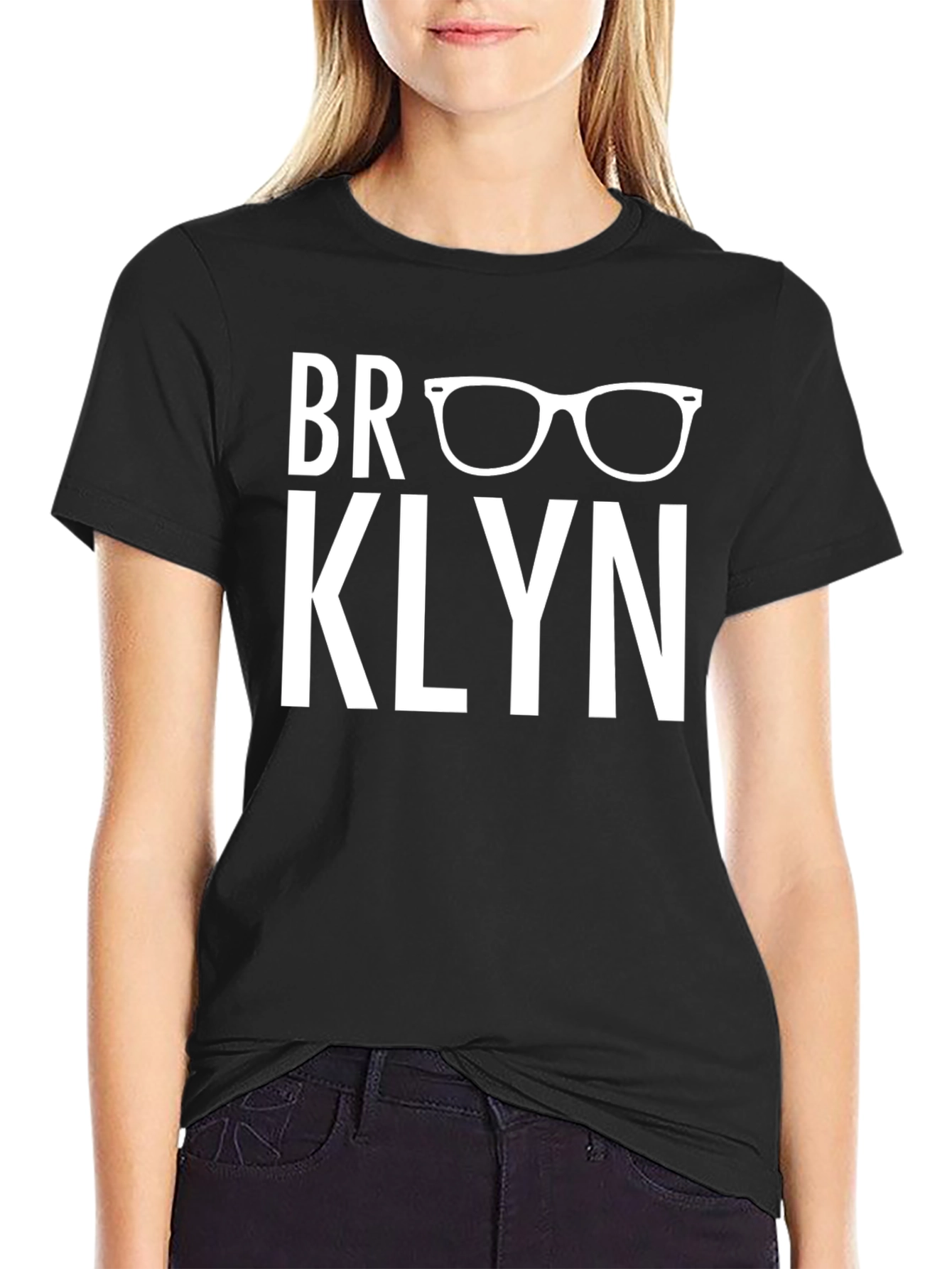 Brooklyn Graphic Tee - Stylish Black T-Shirt