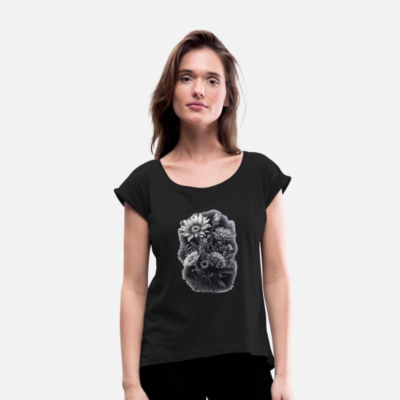 Black Flowers: Romantic Love - Gift T-Shirt