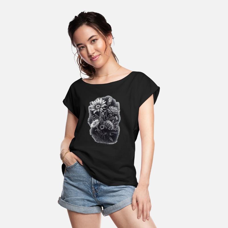 Black Flowers: Romantic Love - Gift T-Shirt